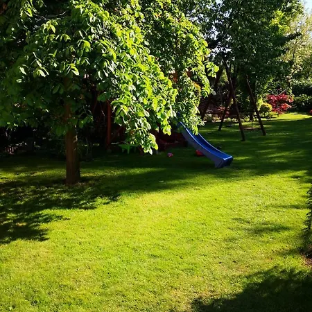 Family Garden & Sauna *